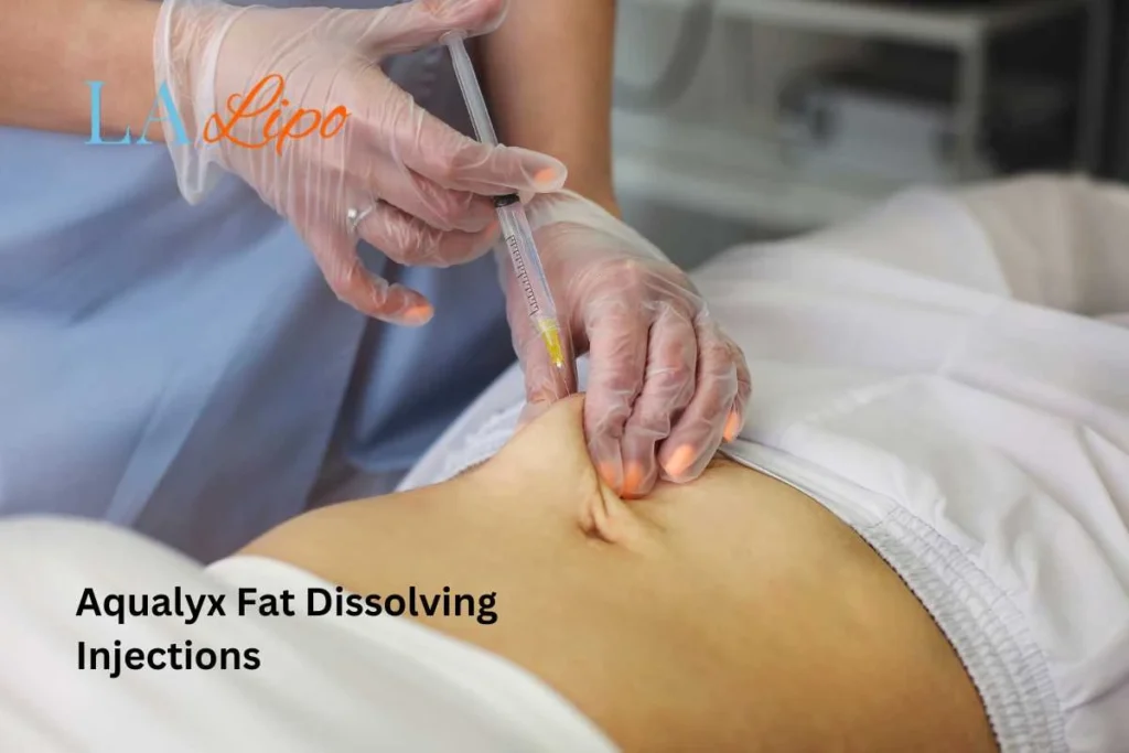 woman having fat dissolving injections Bethnal Green in the stomach