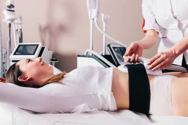 woman having body sculpting to help improve her body image and her mental health Bethnal Green